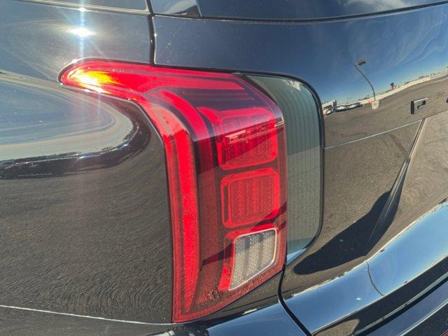 used 2025 Hyundai Palisade car, priced at $49,713