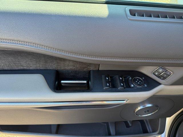 used 2019 Ford Expedition car, priced at $25,419