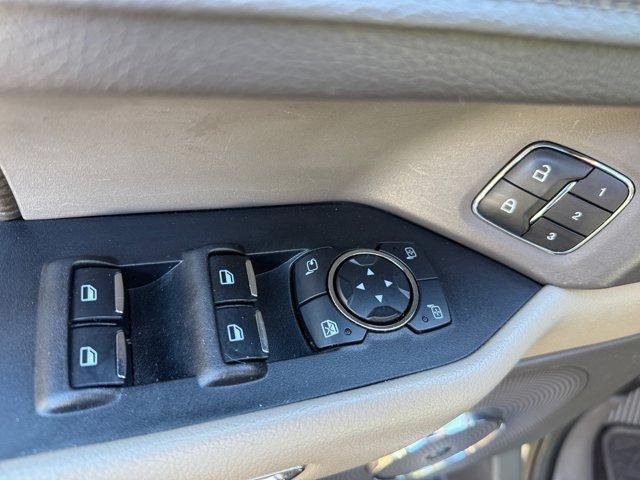 used 2019 Ford Expedition car, priced at $25,419