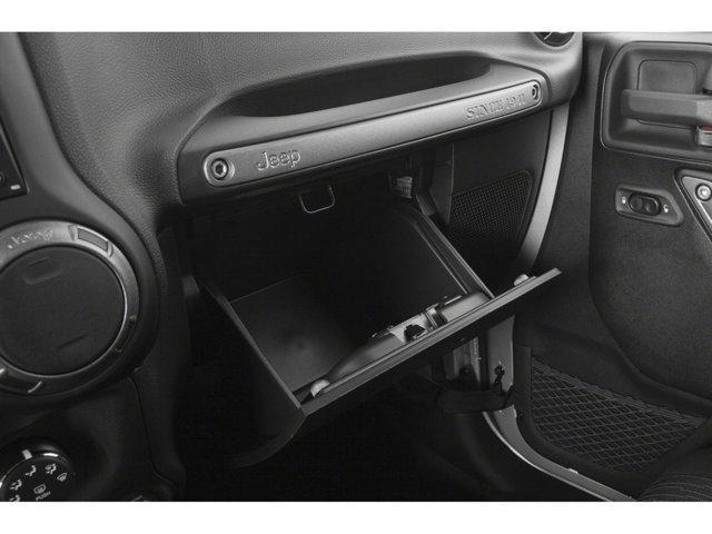 used 2015 Jeep Wrangler Unlimited car, priced at $16,044