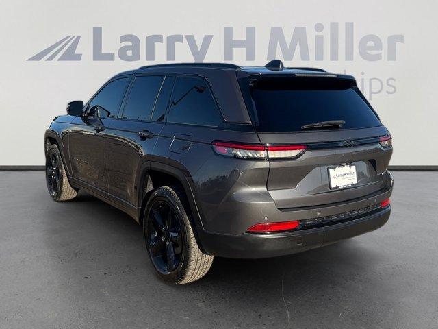 used 2022 Jeep Grand Cherokee car, priced at $27,355