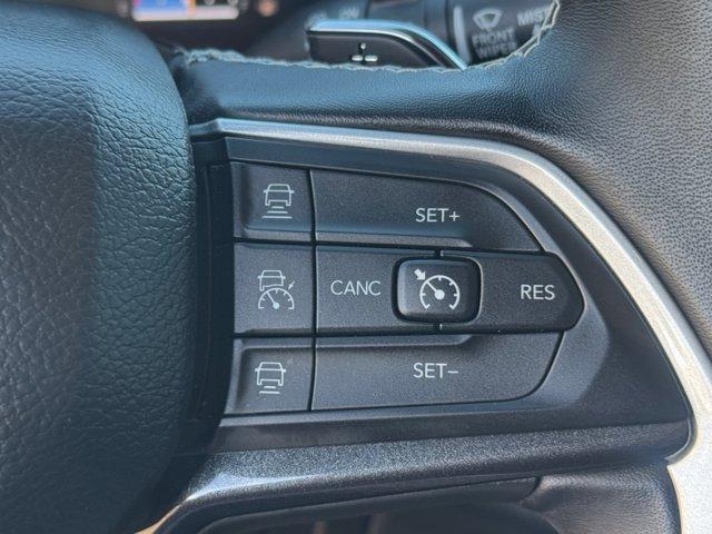 used 2022 Jeep Grand Cherokee car, priced at $27,355