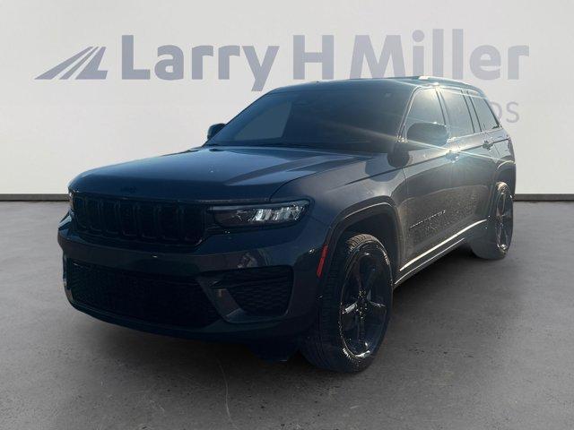 used 2022 Jeep Grand Cherokee car, priced at $27,355