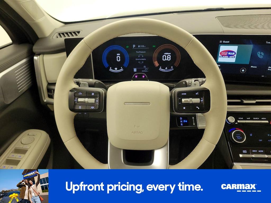 used 2024 Hyundai Santa Fe car, priced at $30,998