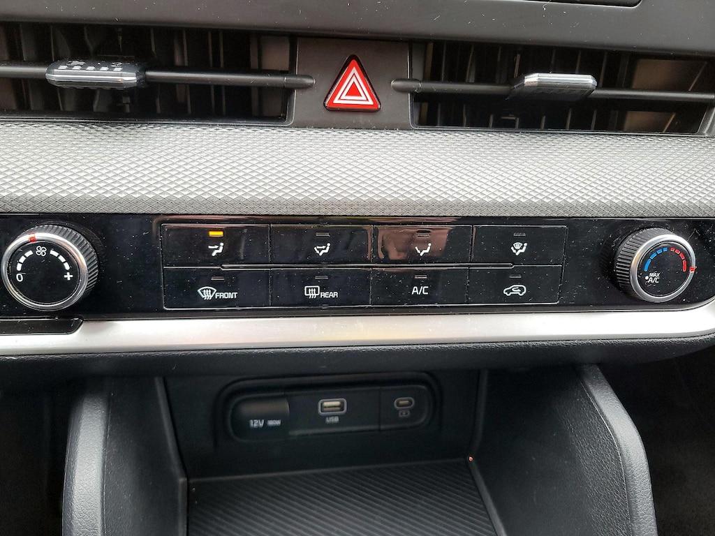 used 2024 Kia Sportage car, priced at $20,998