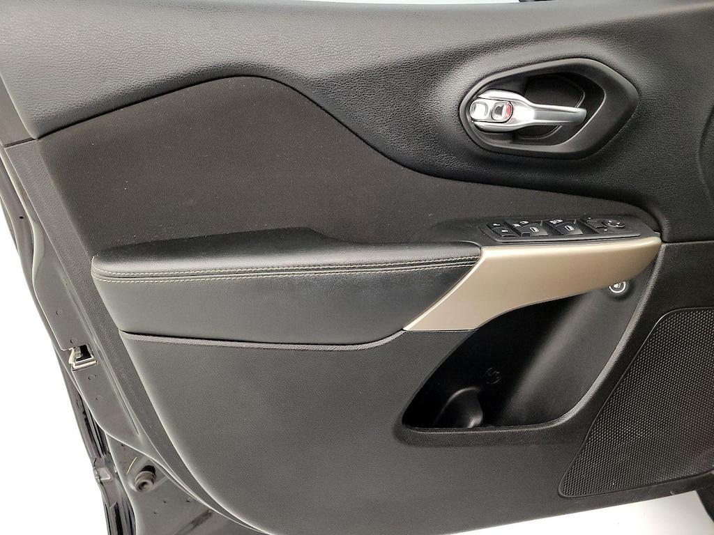 used 2018 Jeep Cherokee car, priced at $12,998