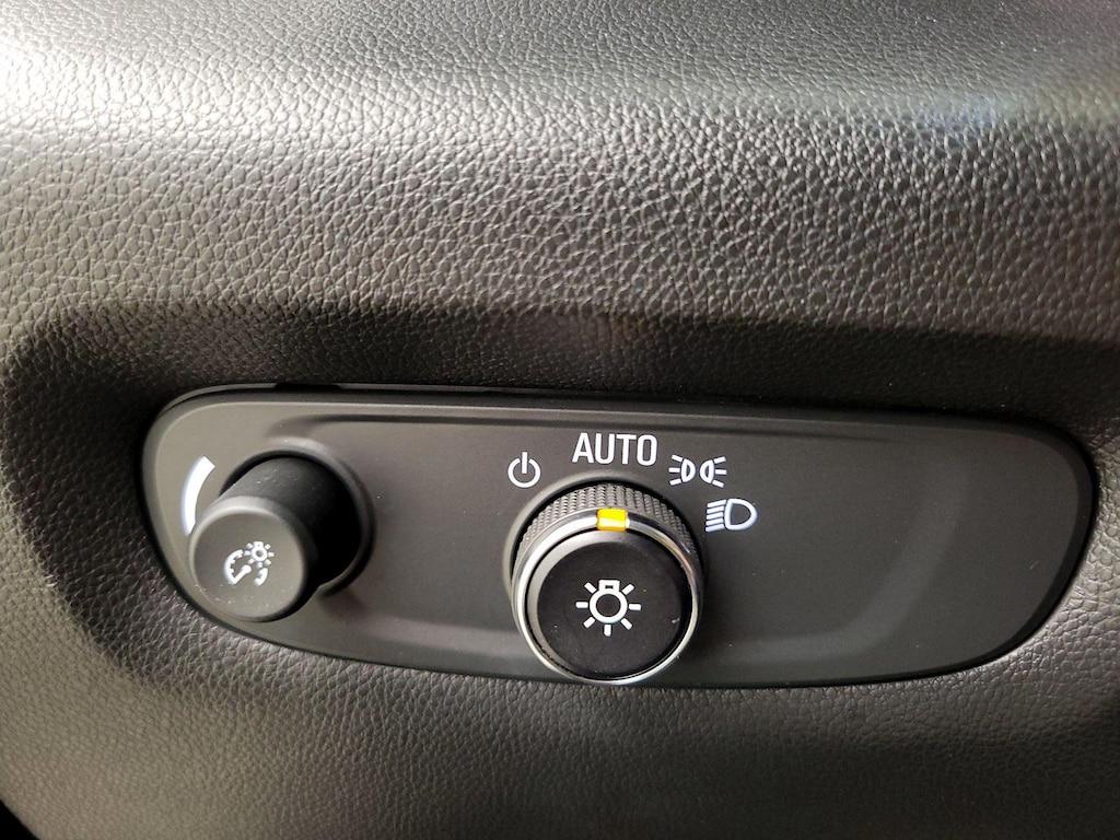 used 2023 Chevrolet Traverse car, priced at $26,998