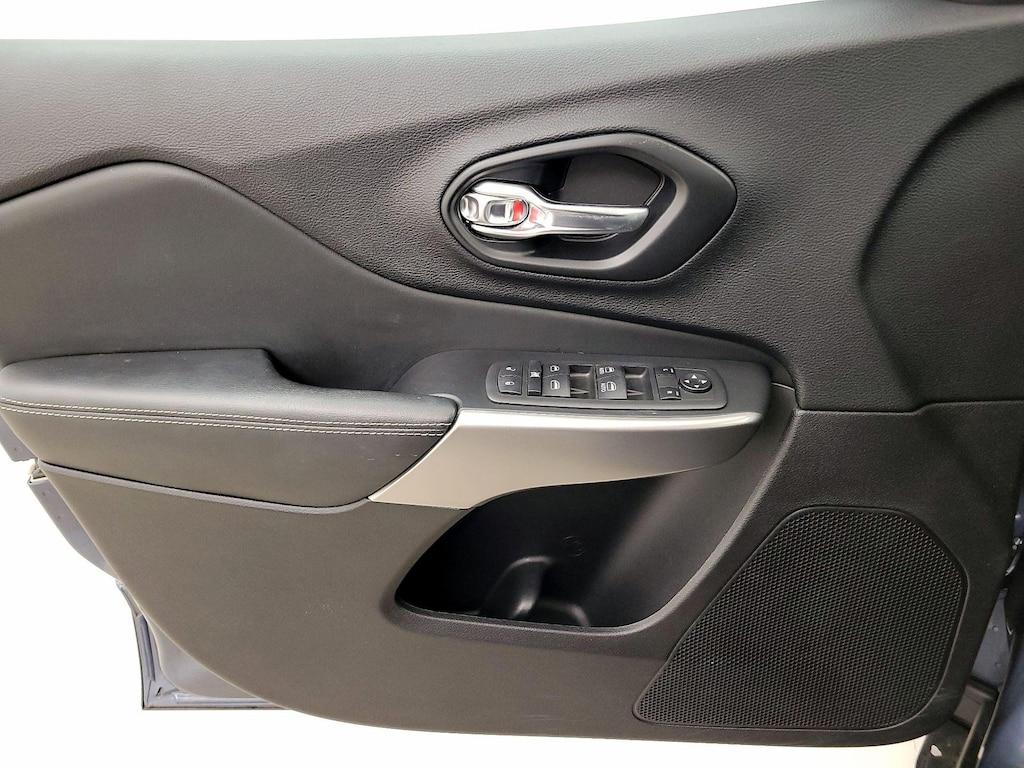 used 2021 Jeep Cherokee car, priced at $26,998