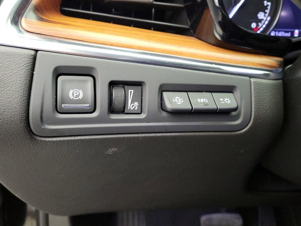 used 2022 Cadillac XT5 car, priced at $31,998