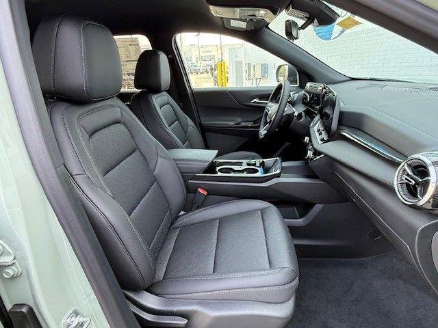 new 2026 Chevrolet Equinox car, priced at $33,345