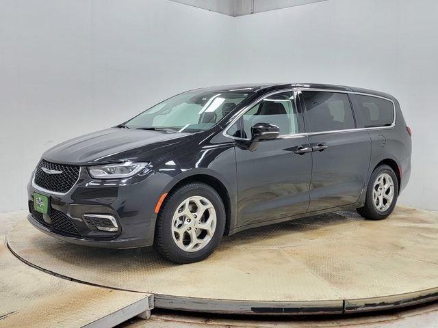 used 2024 Chrysler Pacifica car, priced at $30,450