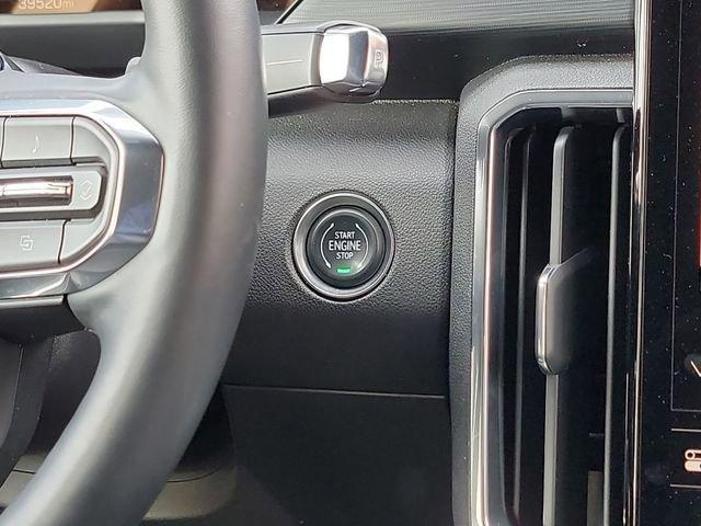 used 2024 GMC Acadia car, priced at $32,589