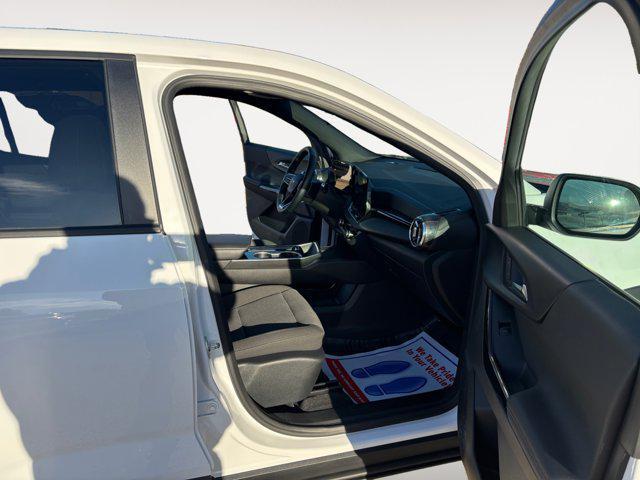 used 2025 Chevrolet Equinox car, priced at $28,995