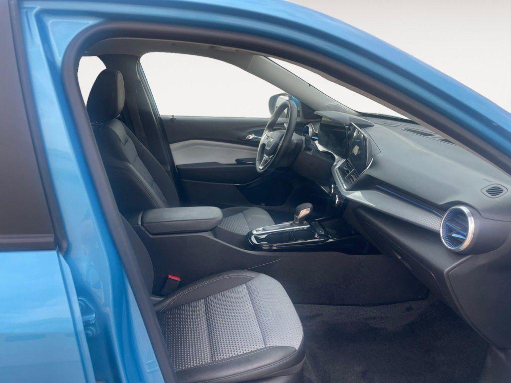 used 2025 Chevrolet Trax car, priced at $23,349
