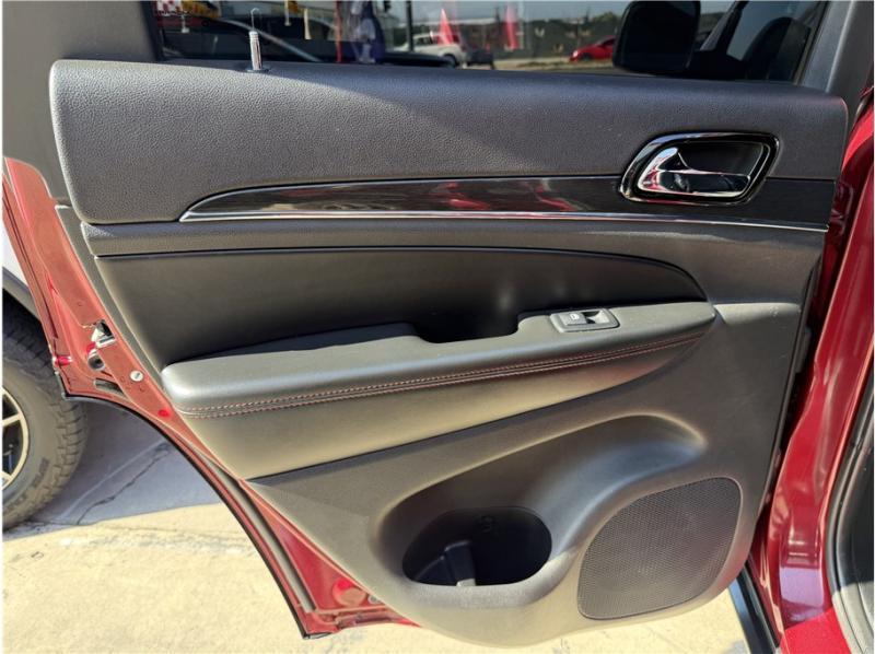 used 2020 Jeep Grand Cherokee car, priced at $16,585