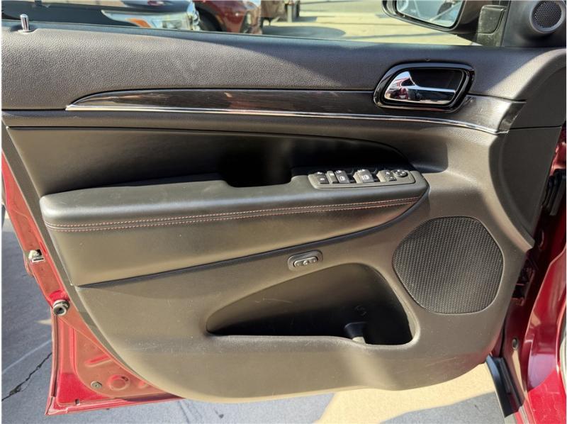 used 2020 Jeep Grand Cherokee car, priced at $16,585