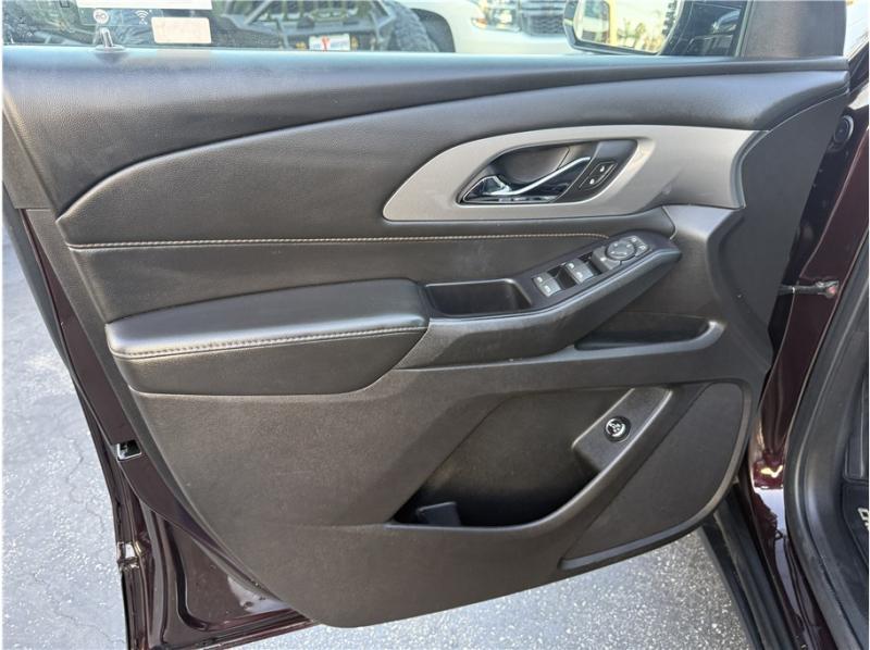 used 2020 Chevrolet Traverse car, priced at $16,995
