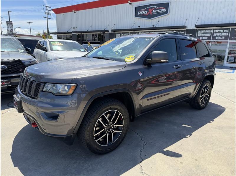 used 2020 Jeep Grand Cherokee car, priced at $19,995