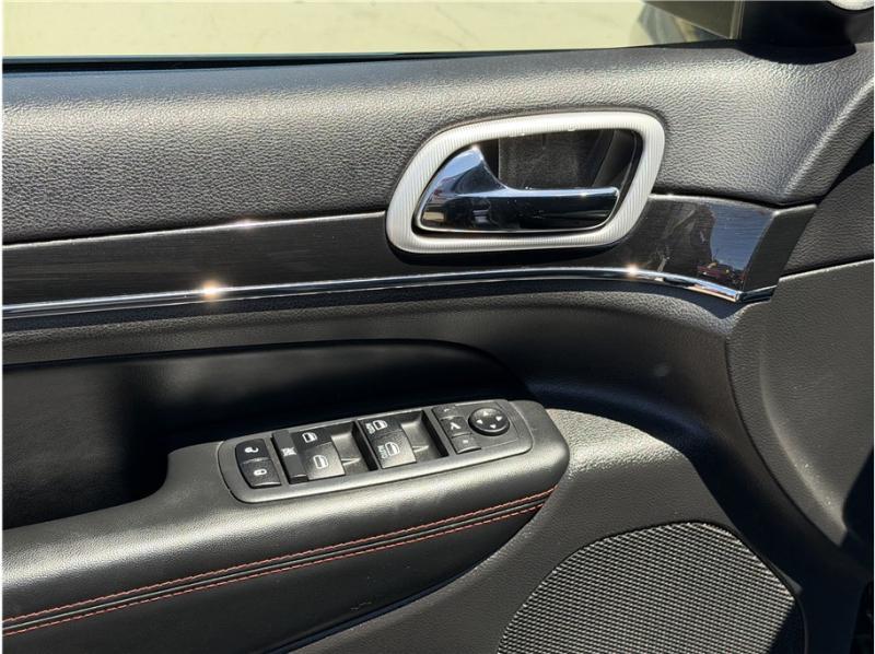 used 2020 Jeep Grand Cherokee car, priced at $19,995