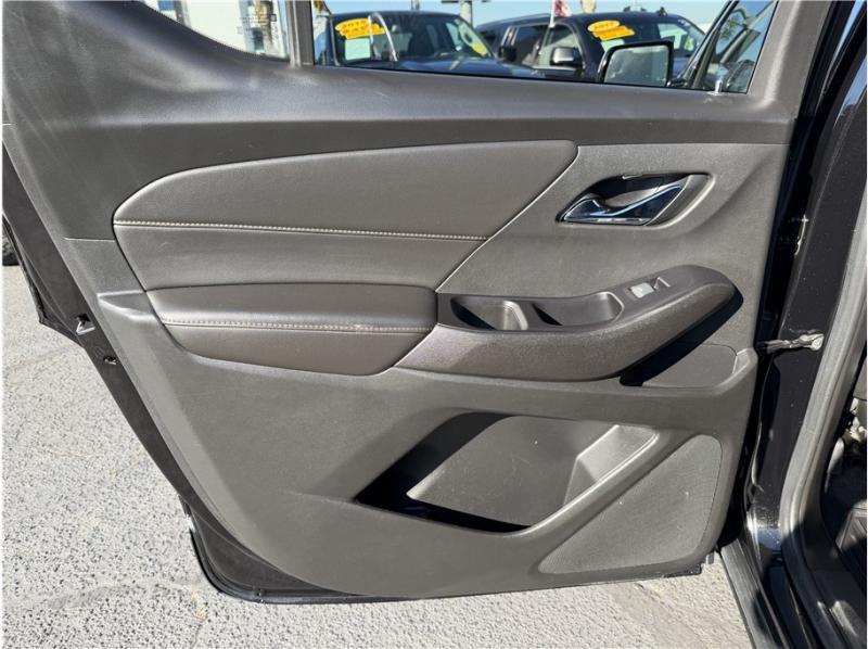 used 2020 Chevrolet Traverse car, priced at $15,485