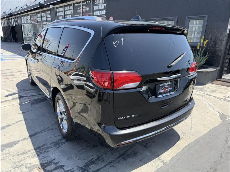 used 2018 Chrysler Pacifica car, priced at $14,995