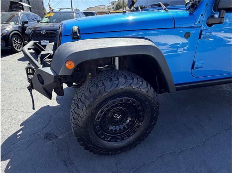 used 2015 Jeep Wrangler Unlimited car, priced at $15,395
