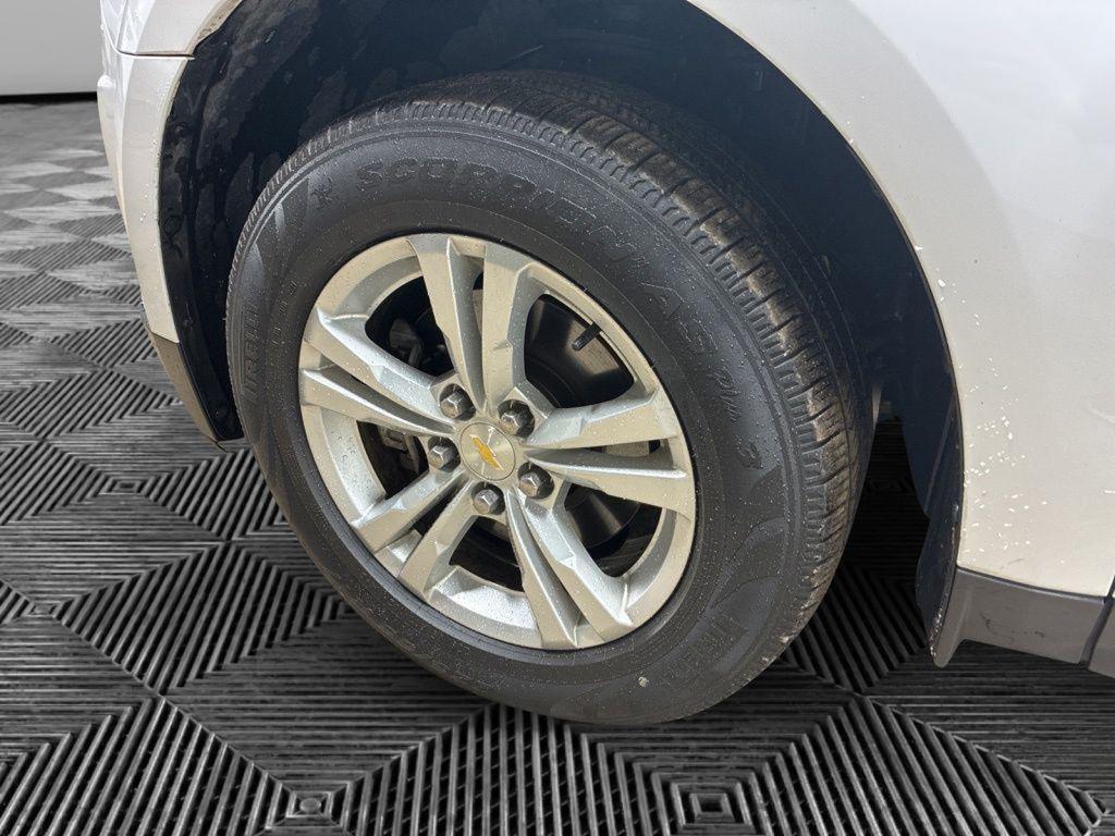 used 2015 Chevrolet Equinox car, priced at $12,758