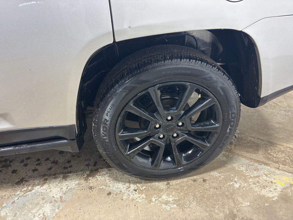 used 2013 Jeep Compass car, priced at $4,995