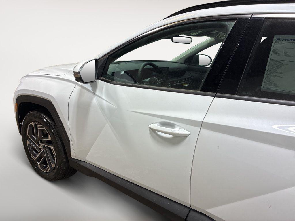 new 2026 Hyundai TUCSON Hybrid car, priced at $40,344