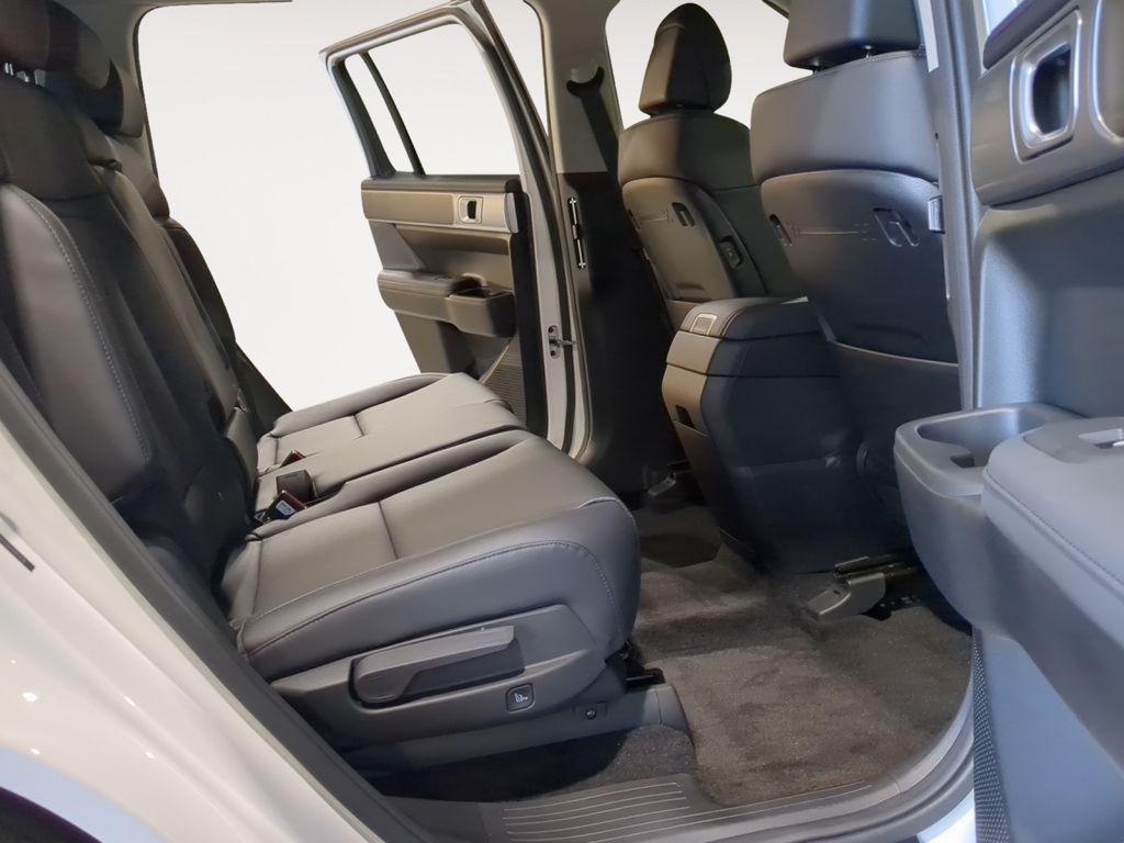 new 2025 Hyundai Santa Fe car, priced at $40,500