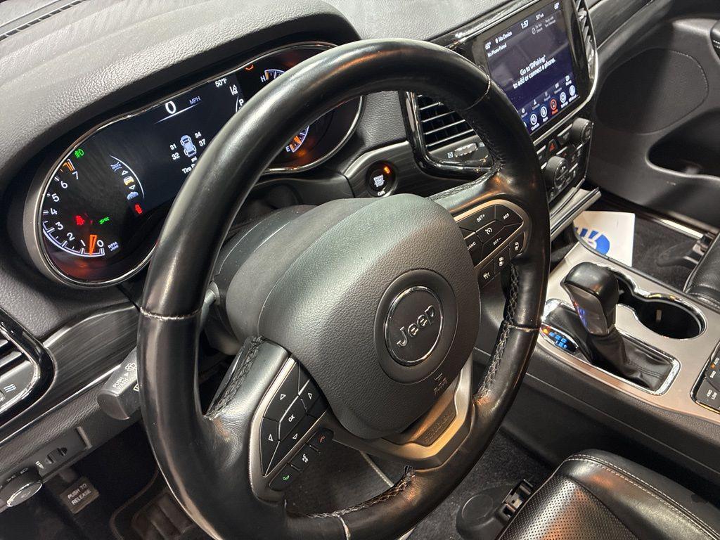 used 2021 Jeep Grand Cherokee car, priced at $17,995