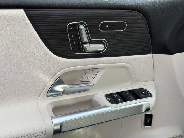 new 2026 Mercedes-Benz GLB 250 car, priced at $56,365