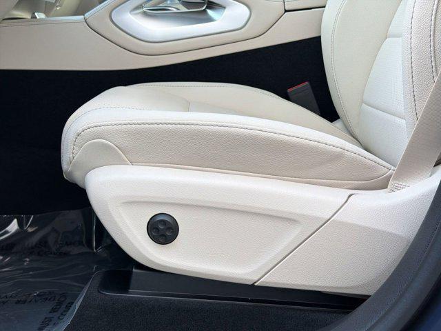 new 2026 Mercedes-Benz GLE 450 car, priced at $76,290
