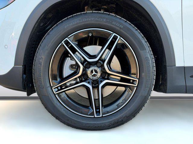 new 2026 Mercedes-Benz GLA 250 car, priced at $48,590