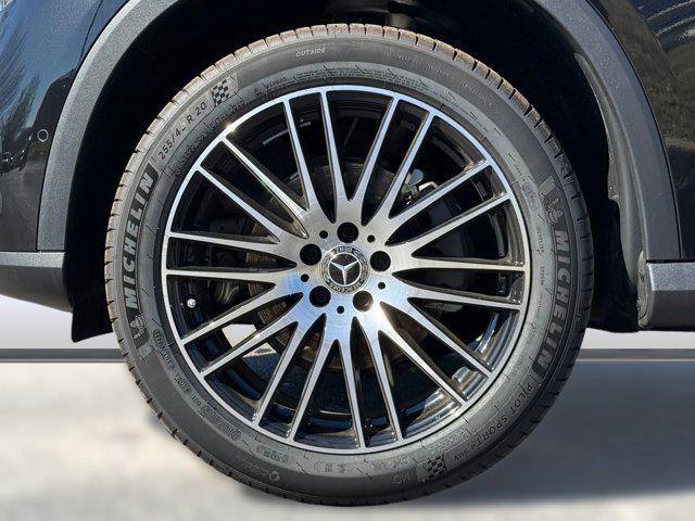 new 2026 Mercedes-Benz GLC 300 car, priced at $66,335