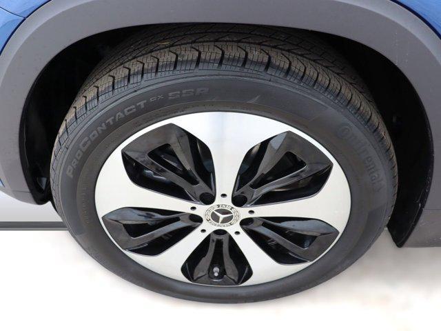 new 2025 Mercedes-Benz GLB 250 car, priced at $51,930