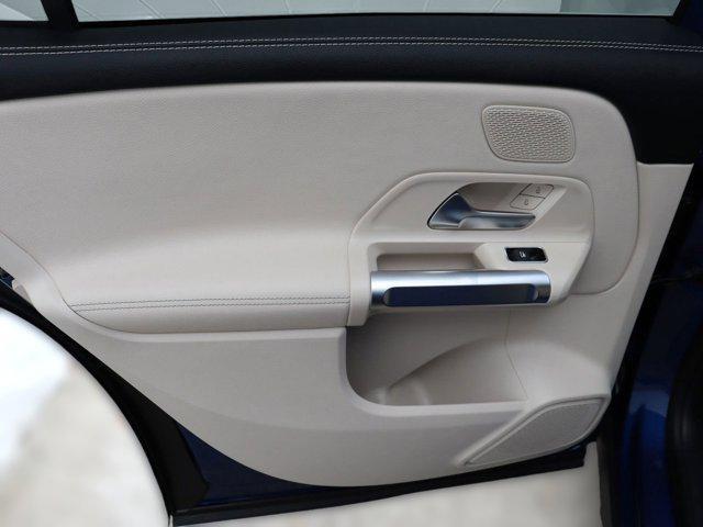 new 2025 Mercedes-Benz GLB 250 car, priced at $51,930