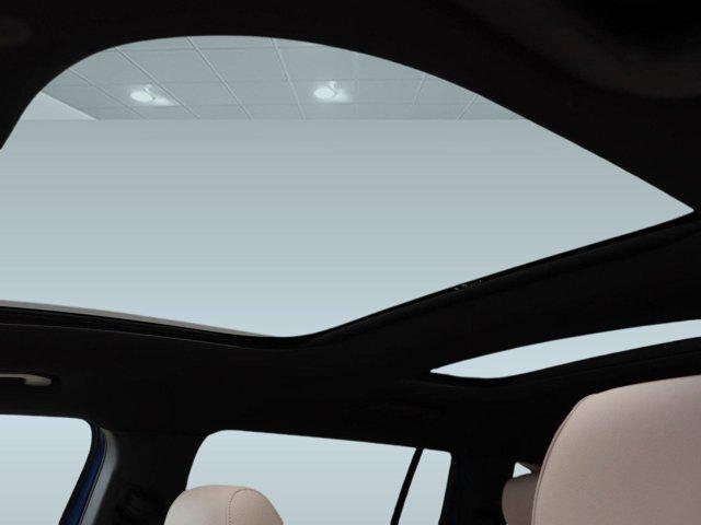 new 2025 Mercedes-Benz GLB 250 car, priced at $51,930