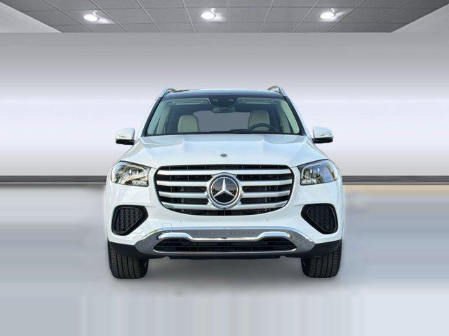 new 2026 Mercedes-Benz GLS 450 car, priced at $92,930