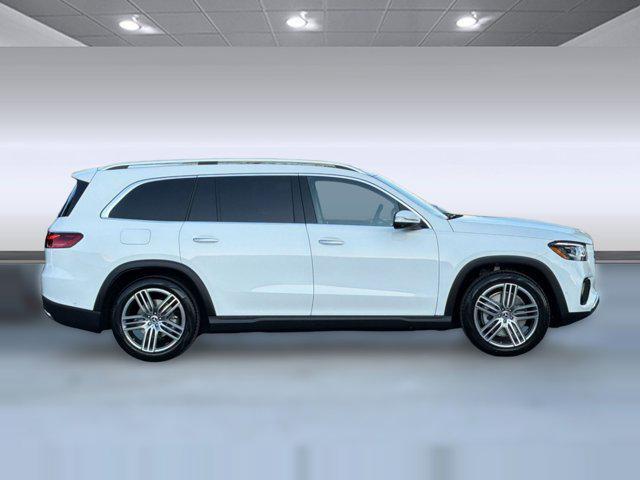 new 2026 Mercedes-Benz GLS 450 car, priced at $92,930