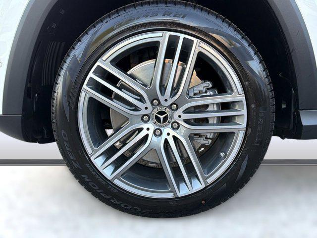 new 2026 Mercedes-Benz GLS 450 car, priced at $92,930