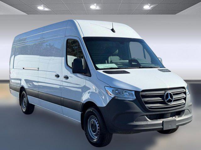 new 2025 Mercedes-Benz Sprinter 2500 car, priced at $70,178