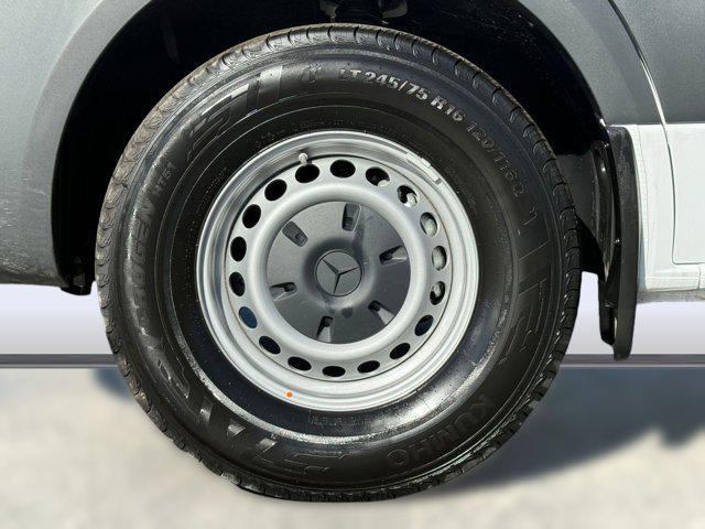 new 2025 Mercedes-Benz Sprinter 2500 car, priced at $70,178