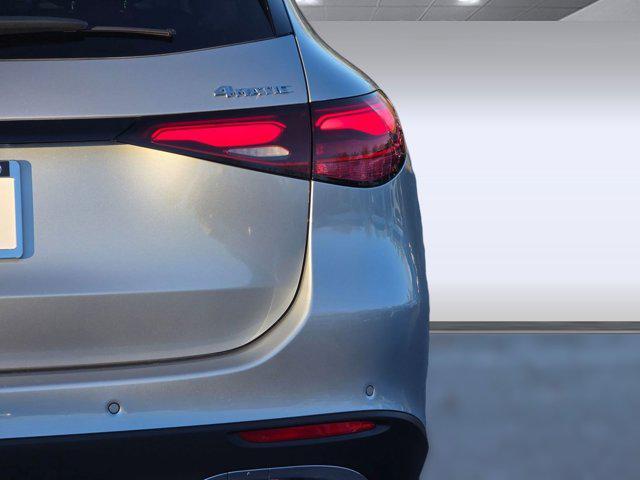 new 2026 Mercedes-Benz GLC 300 car, priced at $62,300