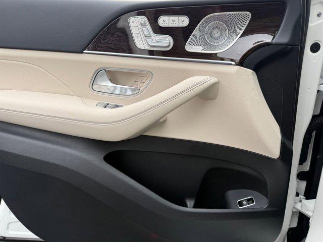 new 2026 Mercedes-Benz GLE 450 car, priced at $82,125