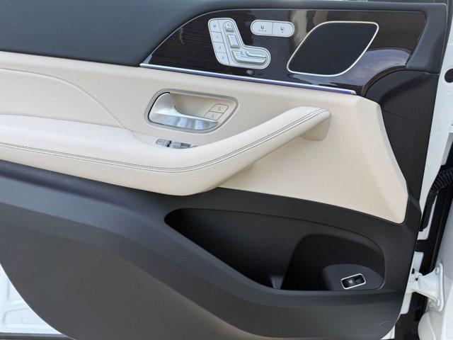 new 2026 Mercedes-Benz GLE 450 car, priced at $77,375