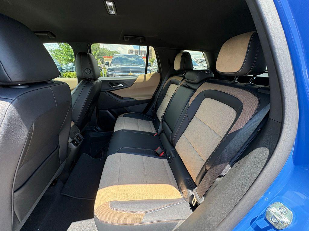 new 2026 Chevrolet Equinox car, priced at $30,256