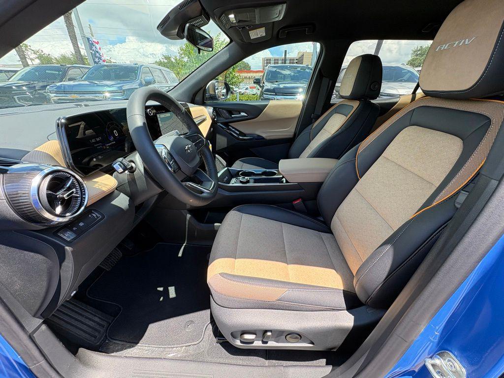 new 2026 Chevrolet Equinox car, priced at $30,256