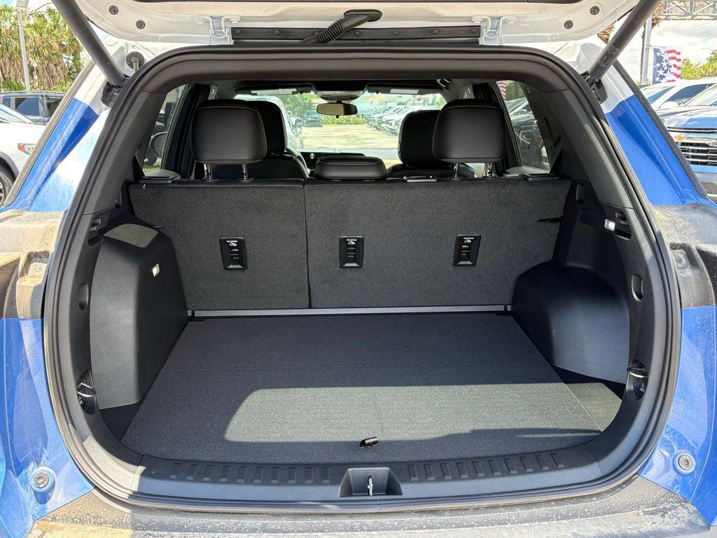new 2026 Chevrolet Equinox car, priced at $30,256