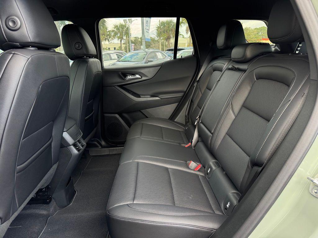 new 2026 Chevrolet Equinox car, priced at $33,040